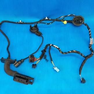 AUDI A3 8V SEDAN 18R S-LINE 2.0TDI 110KW WIĄZKA DRZWI LEWY PRZÓD 8V4971029H 8V4971029H 24/06 AUDI A3 8V SEDAN 18R S-LINE 2.0TDI 110KW WIĄZKA DRZWI LEWY PRZÓD 8V4971029H 8V4971029H 24/06