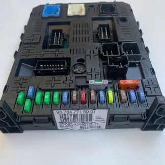 BSI 04EV K04-00 181111 9678477180 PEUGEOT 5008 BSI 04EV K04-00 181111 9678477180 PEUGEOT 5008
