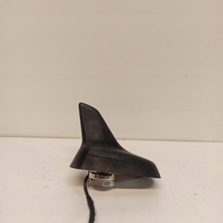 ANTENA DACHOWA AUDI A4 B8 8K5035503 KOLOR ANTENA DACHOWA AUDI A4 B8 8K5035503 KOLOR