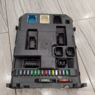 BSI X02 9674016880 PEUGEOT CITROEN BSI X02 9674016880 PEUGEOT CITROEN