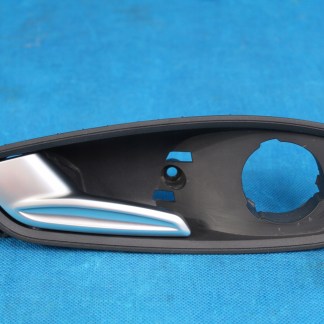 AUDI A1 8X LIFT KLAMKA DRZWI TYŁ LEWY 2016R 8X4839019A 8X4839019A A1 8X 23/01 AUDI A1 8X LIFT KLAMKA DRZWI TYŁ LEWY 2016R 8X4839019A 8X4839019A A1 8X 23/01