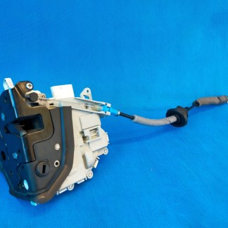 AUDI A3 8V SEDAN S-LINE 18R 2.0 TDI 110KW ZAMEK DRZWI PRAWY TYŁ 8K0839016H 8K0839016H 24/06 AUDI A3 8V SEDAN S-LINE 18R 2.0 TDI 110KW ZAMEK DRZWI PRAWY TYŁ 8K0839016H 8K0839016H 24/06