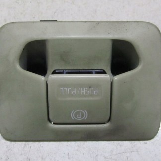 VOLVO XC70 II PRZEŁACZNIK HAMULCA RĘCZNEGO 30773540 068/154 VOLVO XC70 II PRZEŁACZNIK HAMULCA RĘCZNEGO 30773540 068/154