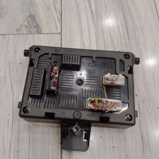 MODUŁ BCM L2CR 8200652285 RENAULT CLIO III 8200652285A MODUŁ BCM L2CR 8200652285 RENAULT CLIO III 8200652285A