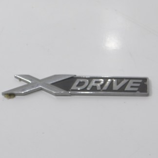 ZNACZEK EMBLEMAT XDRIVE KLAPA TYŁ BMW F30 LCI ZNACZEK EMBLEMAT XDRIVE KLAPA TYŁ BMW F30 LCI