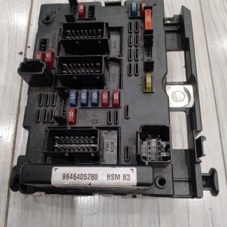 BSM B3 9646405280 PEUGEOT CITROEN PĘKNIĘTA OBUDOWA BSM B3 9646405280 PEUGEOT CITROEN PĘKNIĘTA OBUDOWA