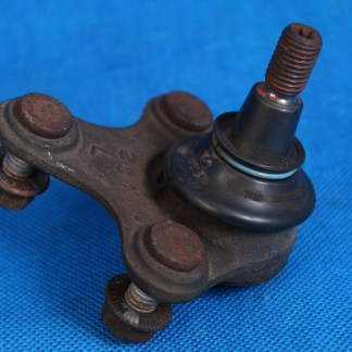 AUDI A3 8V SWORZEŃ WAHACZA PRZÓD LEWY 5Q0407365A 2014R 5Q0 407 365 A AUDI A3 8V SWORZEŃ WAHACZA PRZÓD LEWY 5Q0407365A 2014R 5Q0 407 365 A