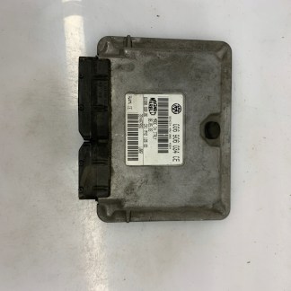 KOMPUTER SILNIKA VAG 036906034CE IAW4MV.CE KOMPUTER SILNIKA VAG 036906034CE IAW4MV.CE
