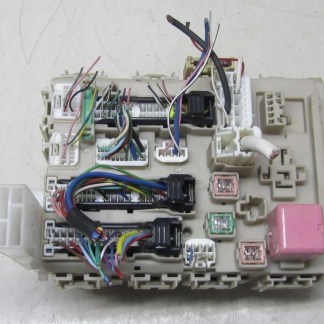 AVENSIS T27 LIFT T29 1.6 SKRZYNKA BEZPIECZNIKÓW 82730-05J90 AVENSIS T27 LIFT T29 1.6 SKRZYNKA BEZPIECZNIKÓW 82730-05J90