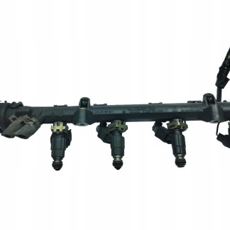 VW GOLF IV CORDOBA LISTWA WTRYSKOWA 030133319G VW GOLF IV CORDOBA LISTWA WTRYSKOWA 030133319G