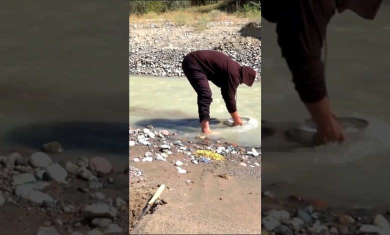 I mine Diamonds, No need for gold I mine Diamonds, No need for gold