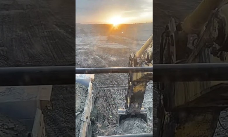 Mining Excavator #excavator #heavyequipment #tractor Mining Excavator #excavator #heavyequipment #tractor