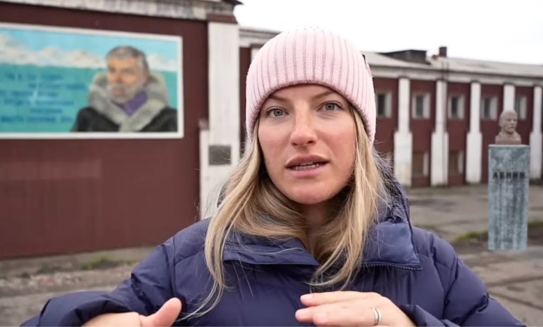 Life inside a Russian Mining Town in NORWAY (Surreal Experience) Life inside a Russian Mining Town in NORWAY (Surreal Experience)