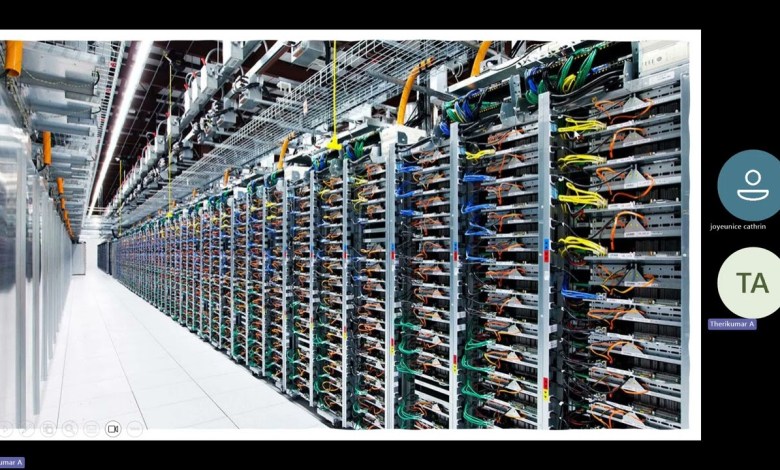 Understanding Private Cloud and Public Cloud in English | What is On-premise Datacenter Understanding Private Cloud and Public Cloud in English | What is On-premise Datacenter