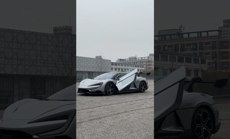 The New 2024 BYD YangWang U9 EV Walkaround | Chinese supercar | #shorts The New 2024 BYD YangWang U9 EV Walkaround | Chinese supercar | #shorts