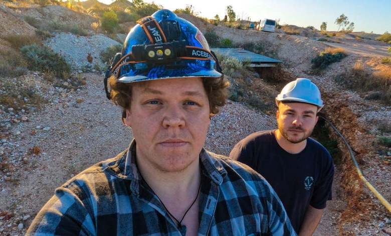 Opal Mining With A Rookie: Finding Gems and Fixing Breakdowns! Opal Mining With A Rookie: Finding Gems and Fixing Breakdowns!