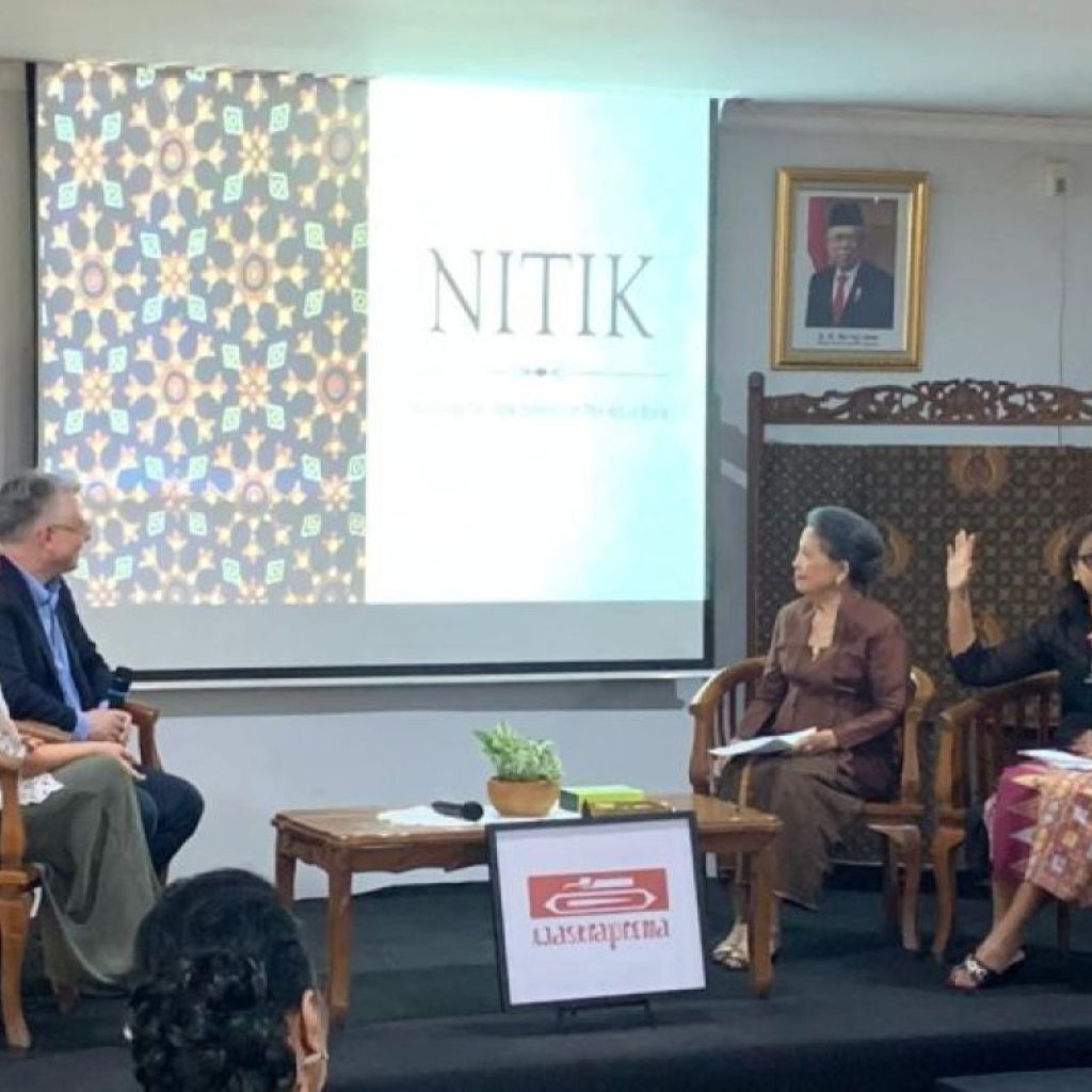 366 helai batik jadi koleksi museum antropologi terbesar di Austria 366 helai batik jadi koleksi museum antropologi terbesar di Austria