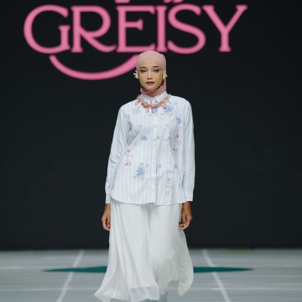 Greisy luncurkan koleksi feminin elegan melalui Sweet Ribbon Flowers Greisy luncurkan koleksi feminin elegan melalui Sweet Ribbon Flowers