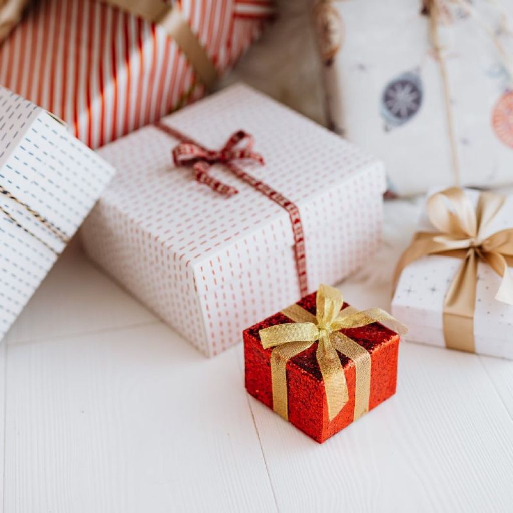 Tips memilih kado akhir tahun untuk orang terkasih Tips memilih kado akhir tahun untuk orang terkasih