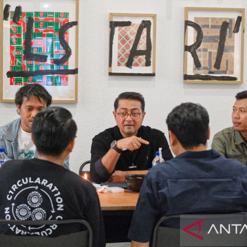 Menekraf dan pelaku ekraf diskusi sentuh langsung masalah masyarakat Menekraf dan pelaku ekraf diskusi sentuh langsung masalah masyarakat