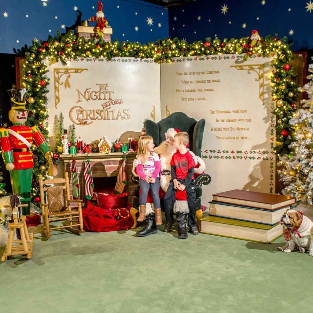 Santa Claus visit at Bridge Street Town Centre Santa Claus visit at Bridge Street Town Centre