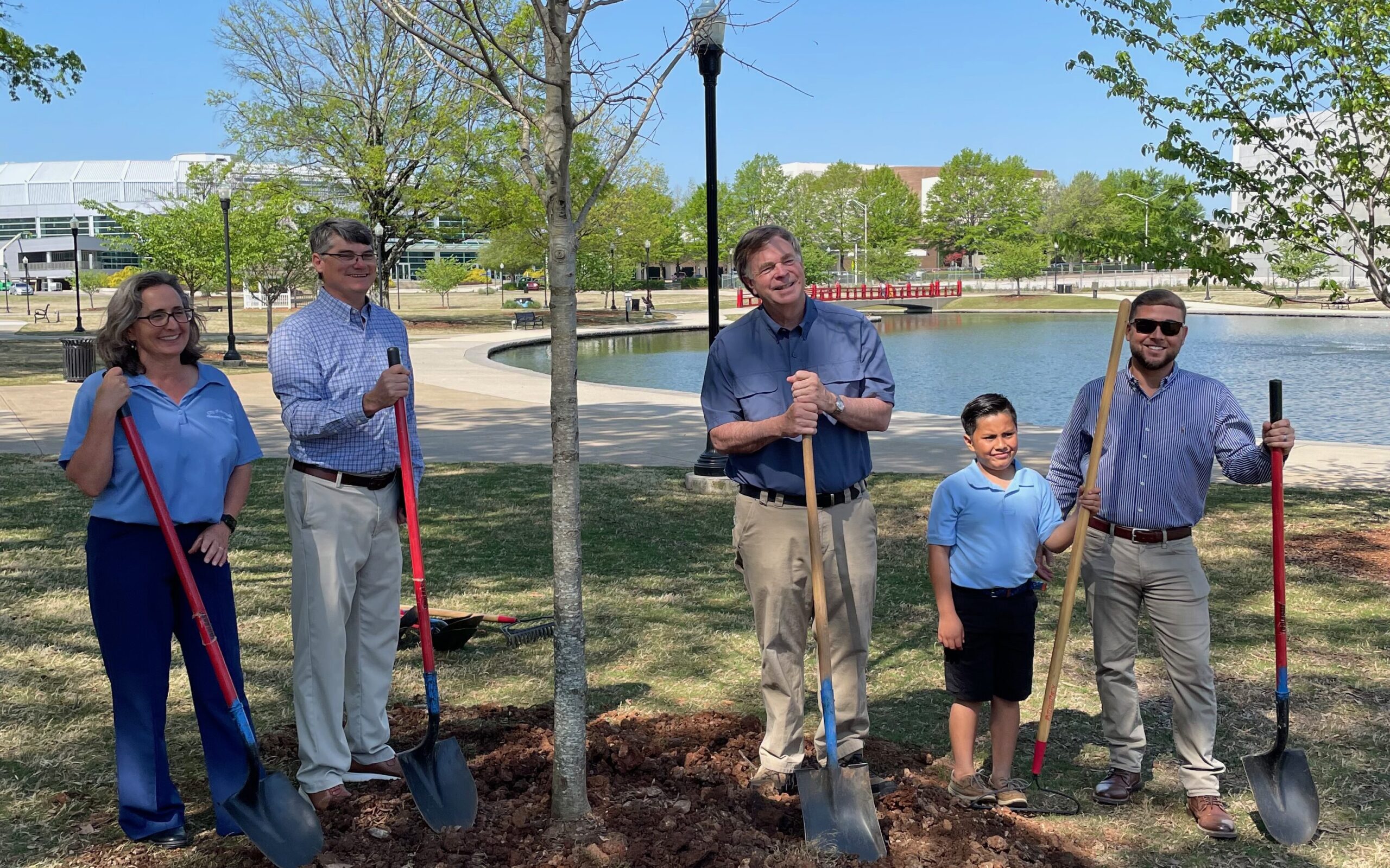 PHOTOS: Huntsville Mayor Tommy Battle plants a new tree in Big Spring Park to honor Earth Day 2022 PHOTOS: Huntsville Mayor Tommy Battle plants a new tree in Big Spring Park to honor Earth Day 2022