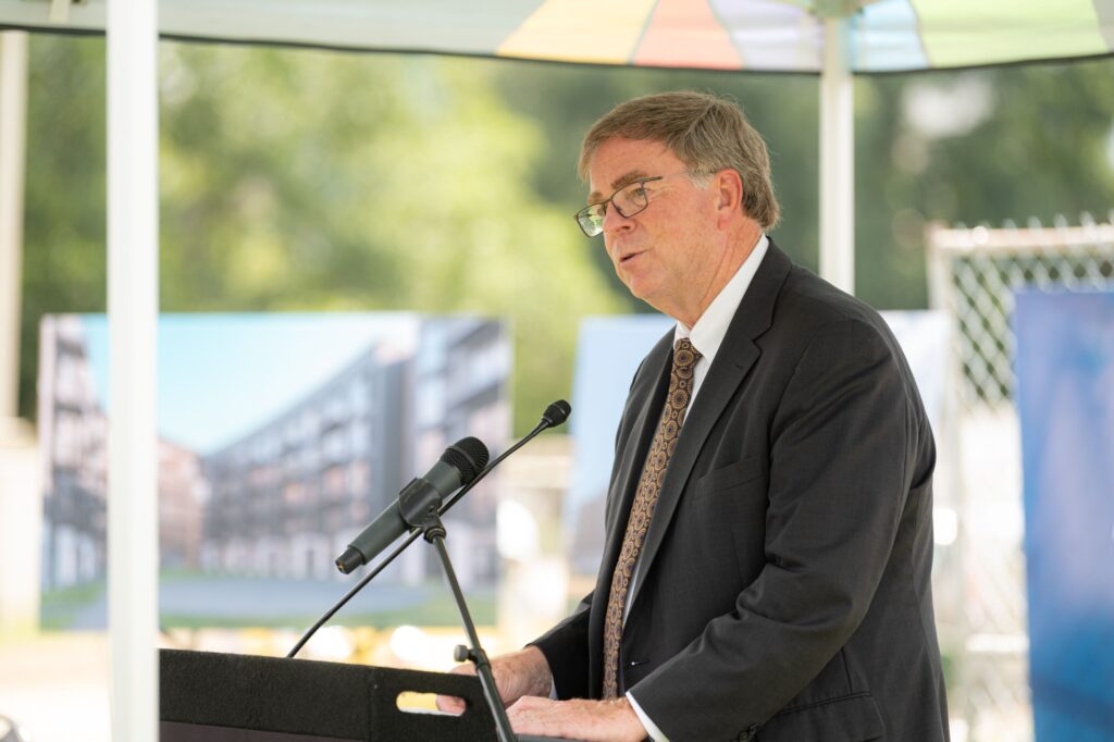 Who would play Mayor Tommy Battle in a movie? Who would play Mayor Tommy Battle in a movie?