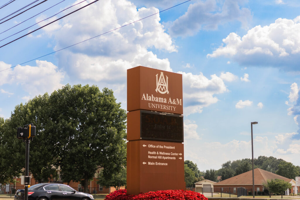 More than 15K job openings available in the Huntsville area More than 15K job openings available in the Huntsville area