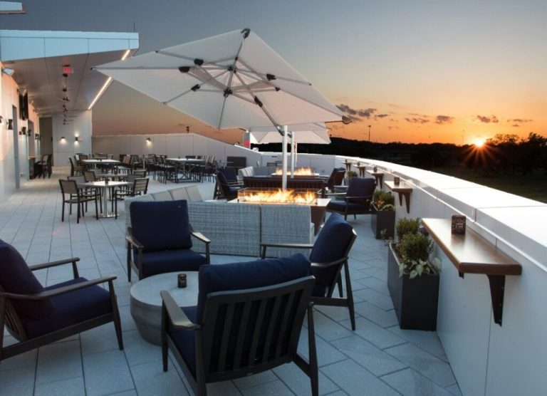 15 restaurants with patio dining in Huntsville 15 restaurants with patio dining in Huntsville