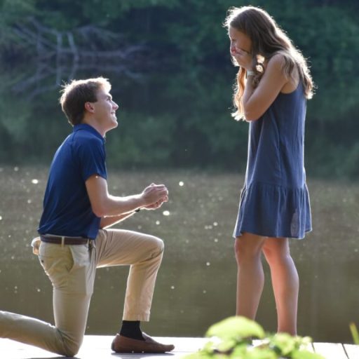 Pop the question at these 13 beautiful proposal spots in Huntsville Pop the question at these 13 beautiful proposal spots in Huntsville