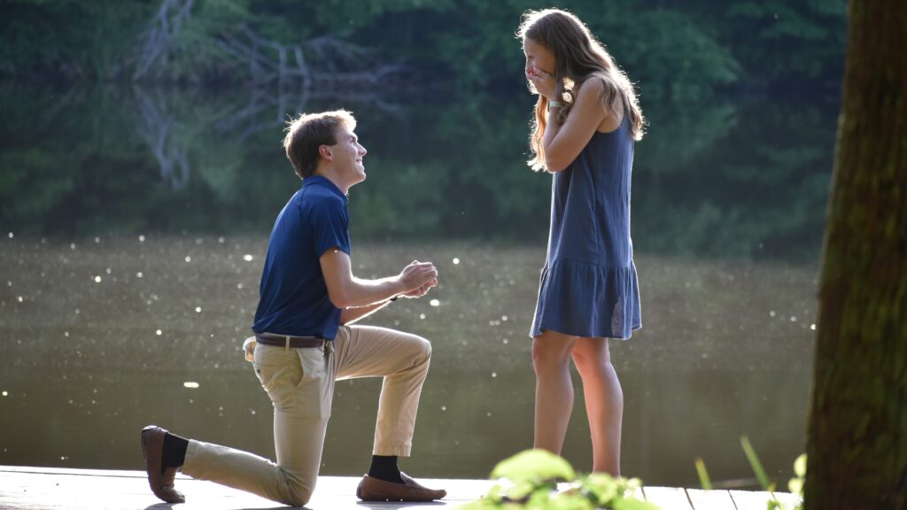 Pop the question at these 13 beautiful proposal spots in Huntsville Pop the question at these 13 beautiful proposal spots in Huntsville