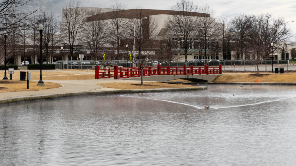 Job seekers: more than 14k jobs available in Huntsville area Job seekers: more than 14k jobs available in Huntsville area