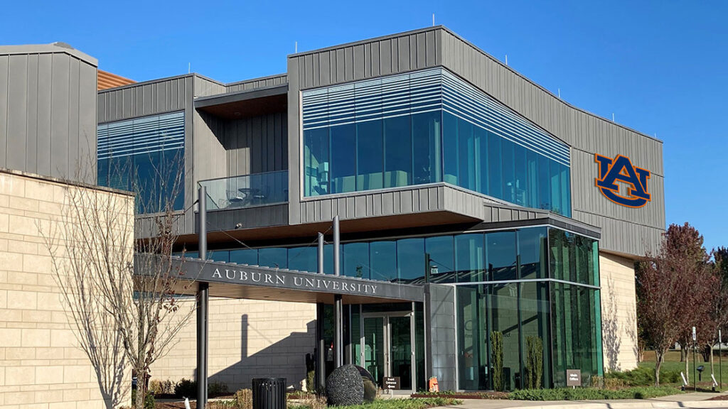 Auburn University opens Huntsville Research and Innovation Campus Auburn University opens Huntsville Research and Innovation Campus