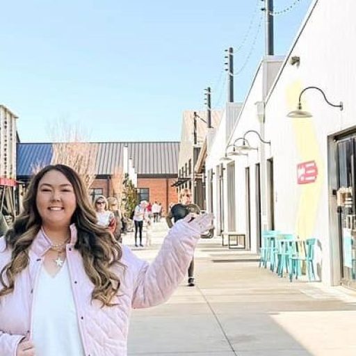 Lauren Kenzie jewelry is getting its first-ever storefront in Stovehouse Lauren Kenzie jewelry is getting its first-ever storefront in Stovehouse