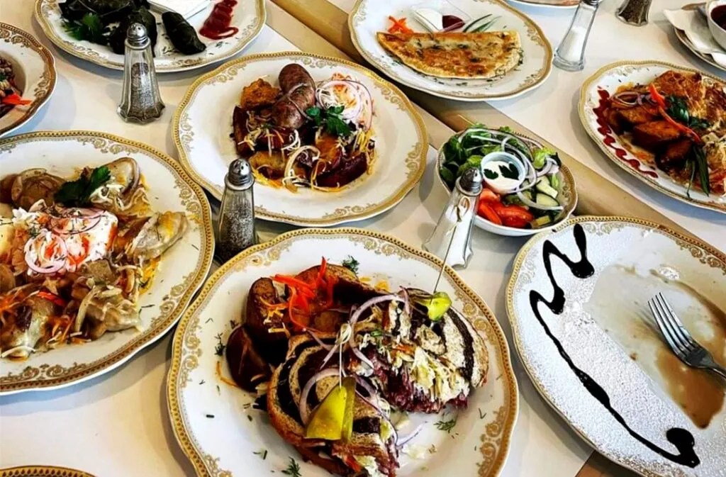 Neon Lilly’s unfortunate closing—what you need to know Neon Lilly’s unfortunate closing—what you need to know