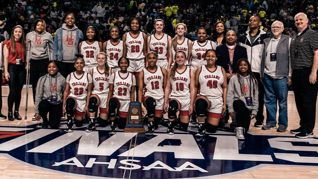 Hazel Green girls basketball wins amazing 6th straight championship Hazel Green girls basketball wins amazing 6th straight championship