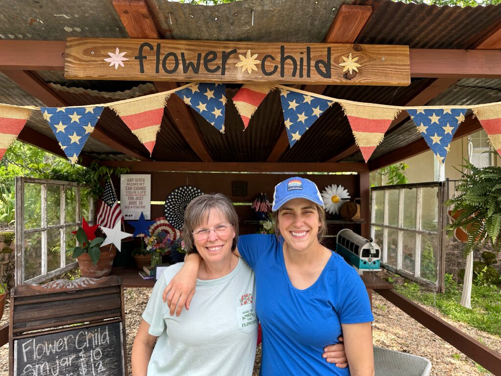 Cultivating land + community — how this family-owned flower farm spreads joy through their love for nature Cultivating land + community — how this family-owned flower farm spreads joy through their love for nature