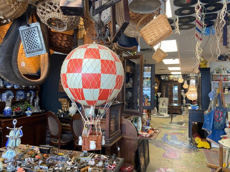 About Flucy Lucy Antiques—5 reasons to visit About Flucy Lucy Antiques—5 reasons to visit