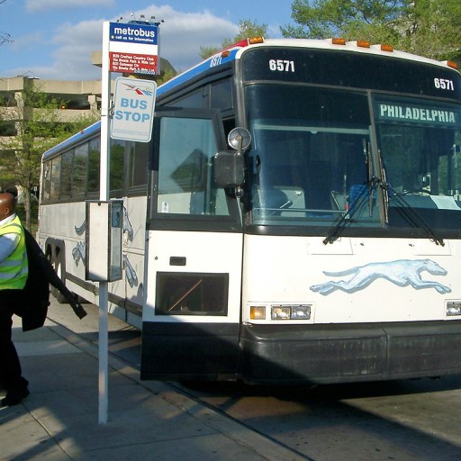Greyhound resumes new bus services in Huntsville Greyhound resumes new bus services in Huntsville
