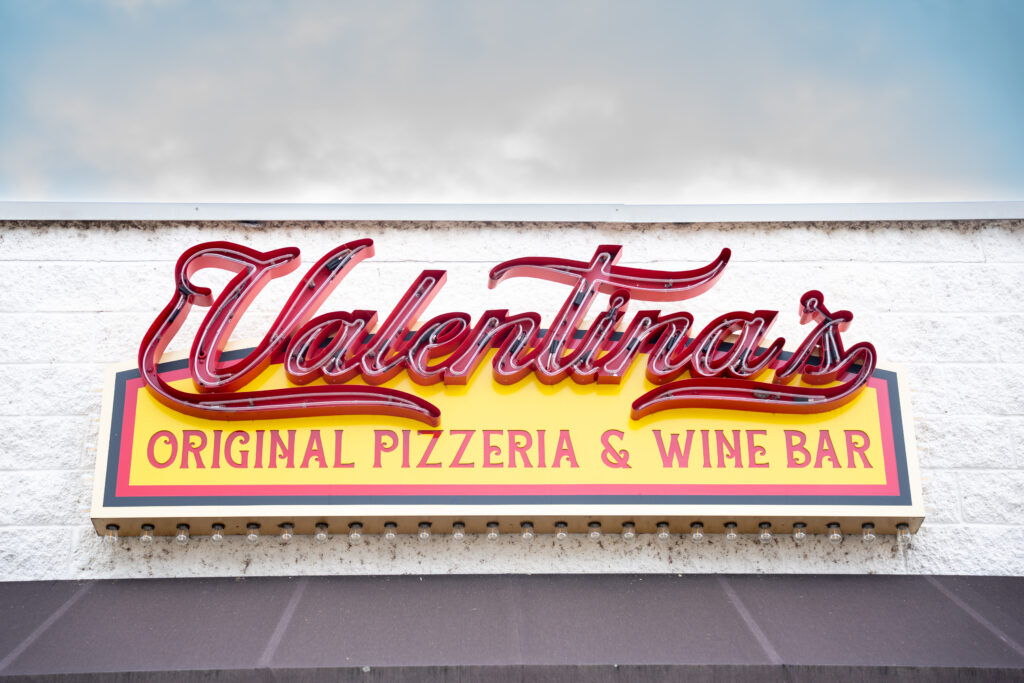 Valentina’s Pizzeria settling into new location Valentina’s Pizzeria settling into new location