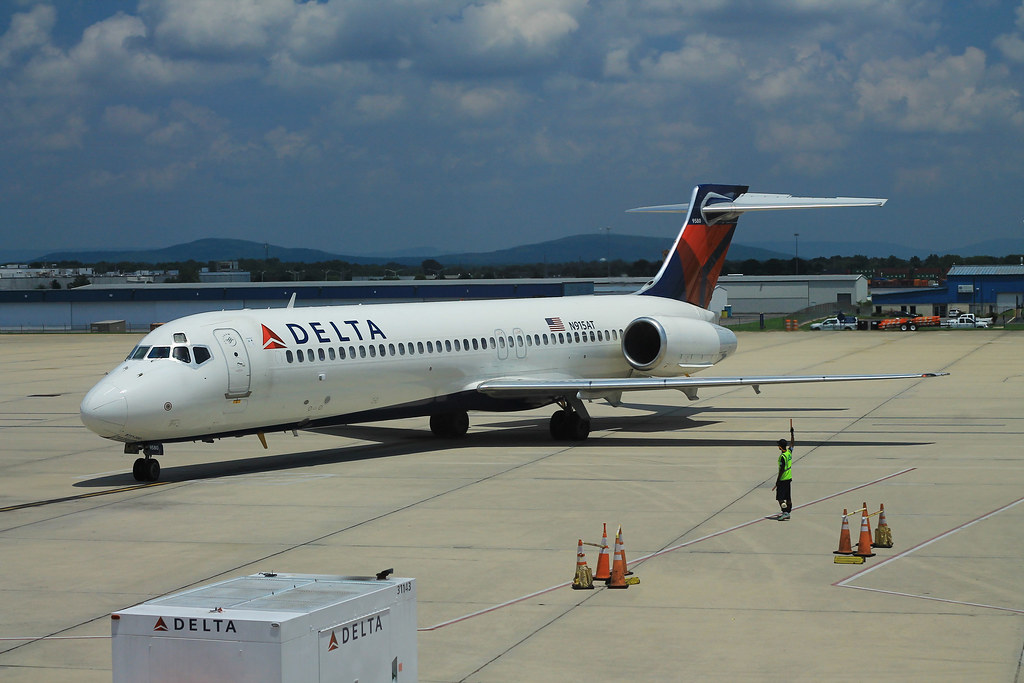HSV places among Best Small Airports in the U.S HSV places among Best Small Airports in the U.S