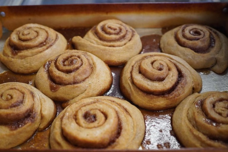 Celebrate National Cinnamon Roll Day at these amazing bakeries Celebrate National Cinnamon Roll Day at these amazing bakeries