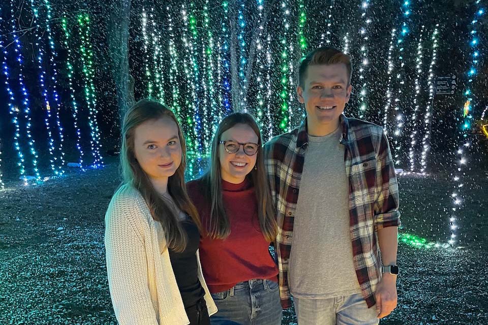 3 amazing holiday light shows to enjoy in Huntsville 3 amazing holiday light shows to enjoy in Huntsville