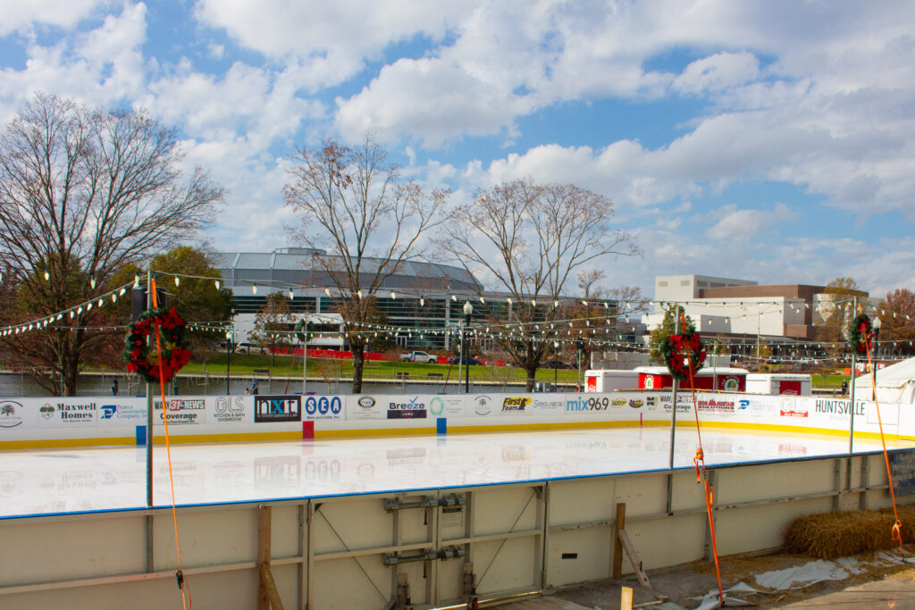 Ice skating returns to Big Spring Park for a new season Ice skating returns to Big Spring Park for a new season