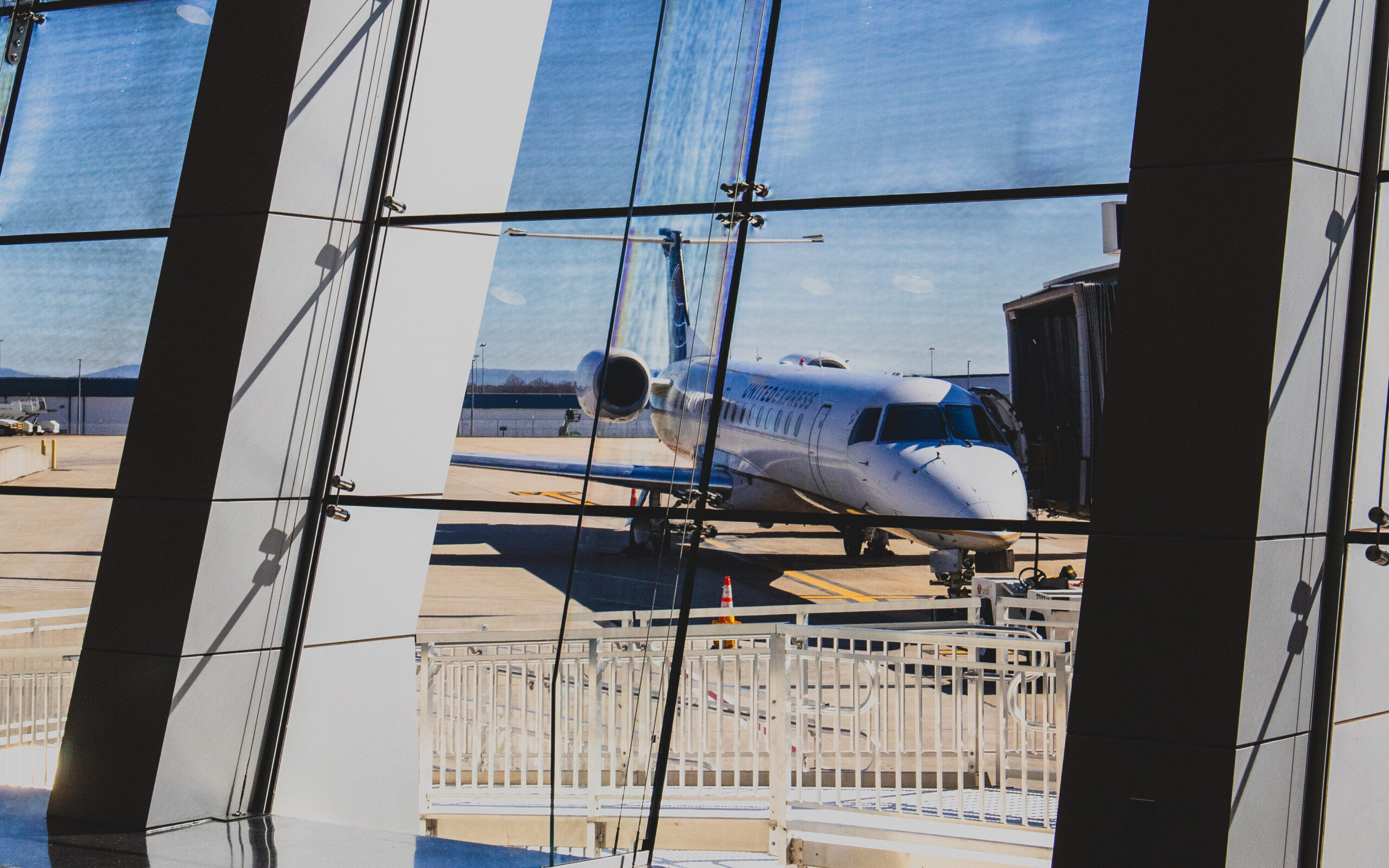 NEW: Breeze Airways is adding nonstop flights to Los Angeles NEW: Breeze Airways is adding nonstop flights to Los Angeles