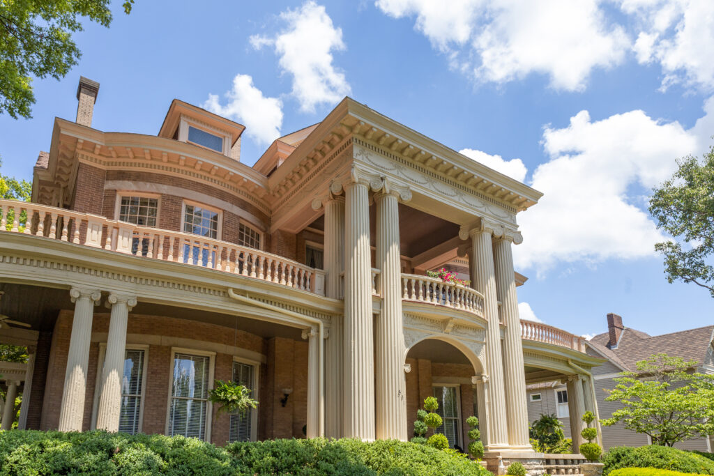 3 Beautiful historic districts to explore in Huntsville 3 Beautiful historic districts to explore in Huntsville