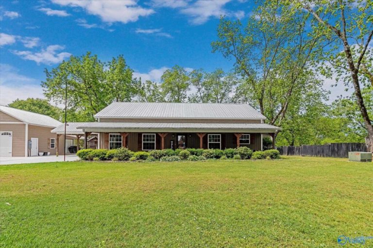 4 unique Huntsville-area homes you need to see now 4 unique Huntsville-area homes you need to see now