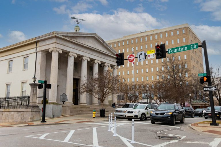 WATCH: What are Huntsville’s unwritten traffic rules? WATCH: What are Huntsville’s unwritten traffic rules?