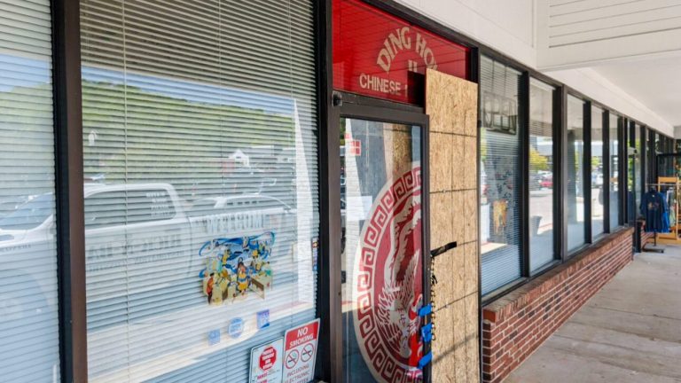 NEW: Fire at Ding How II causes restaurant to close until further notice NEW: Fire at Ding How II causes restaurant to close until further notice