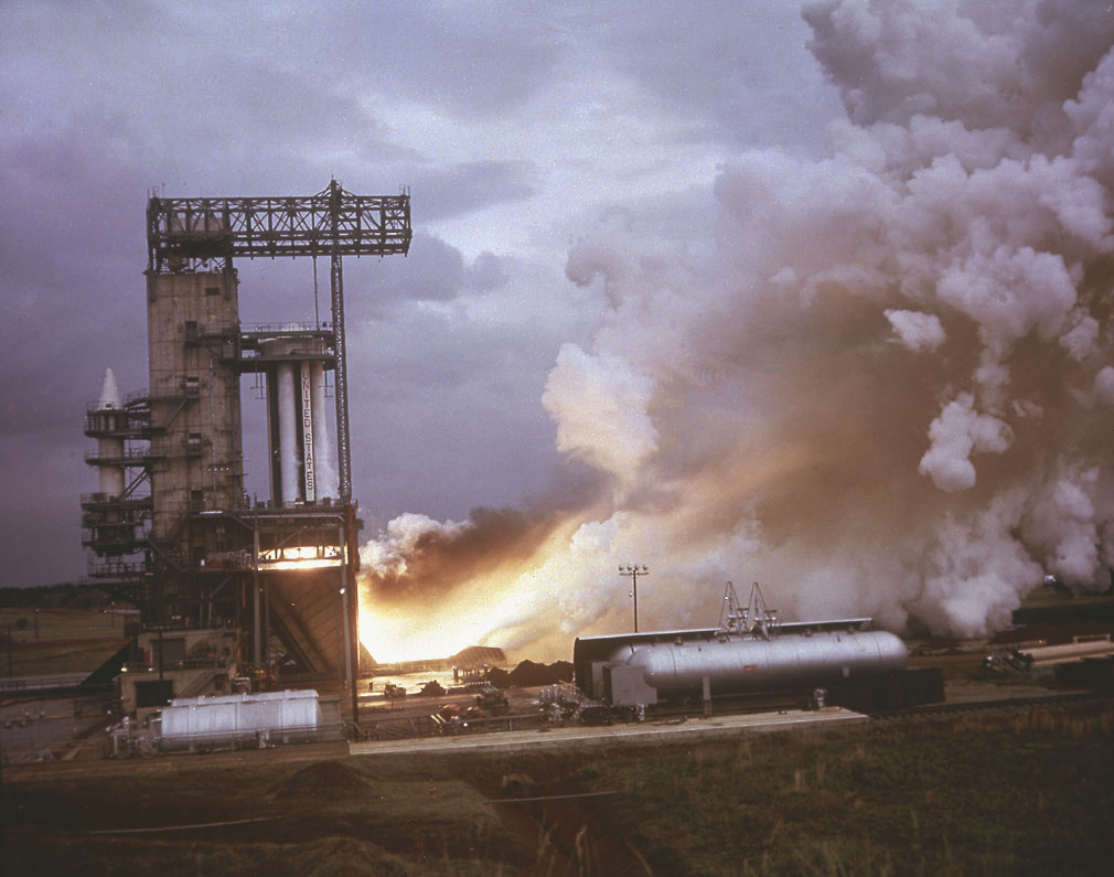 NEW: The rocket test stand on the arsenal to be removed NEW: The rocket test stand on the arsenal to be removed